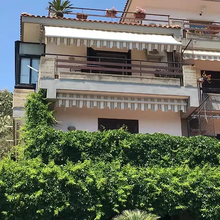 Apartment Casa Chiara - Terrazza Mediterranea - Acitrezza *