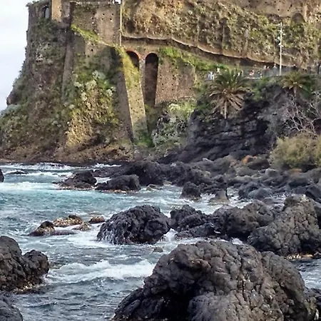 Casa Chiara - Terrazza Mediterranea - Acitrezza Aci Castello